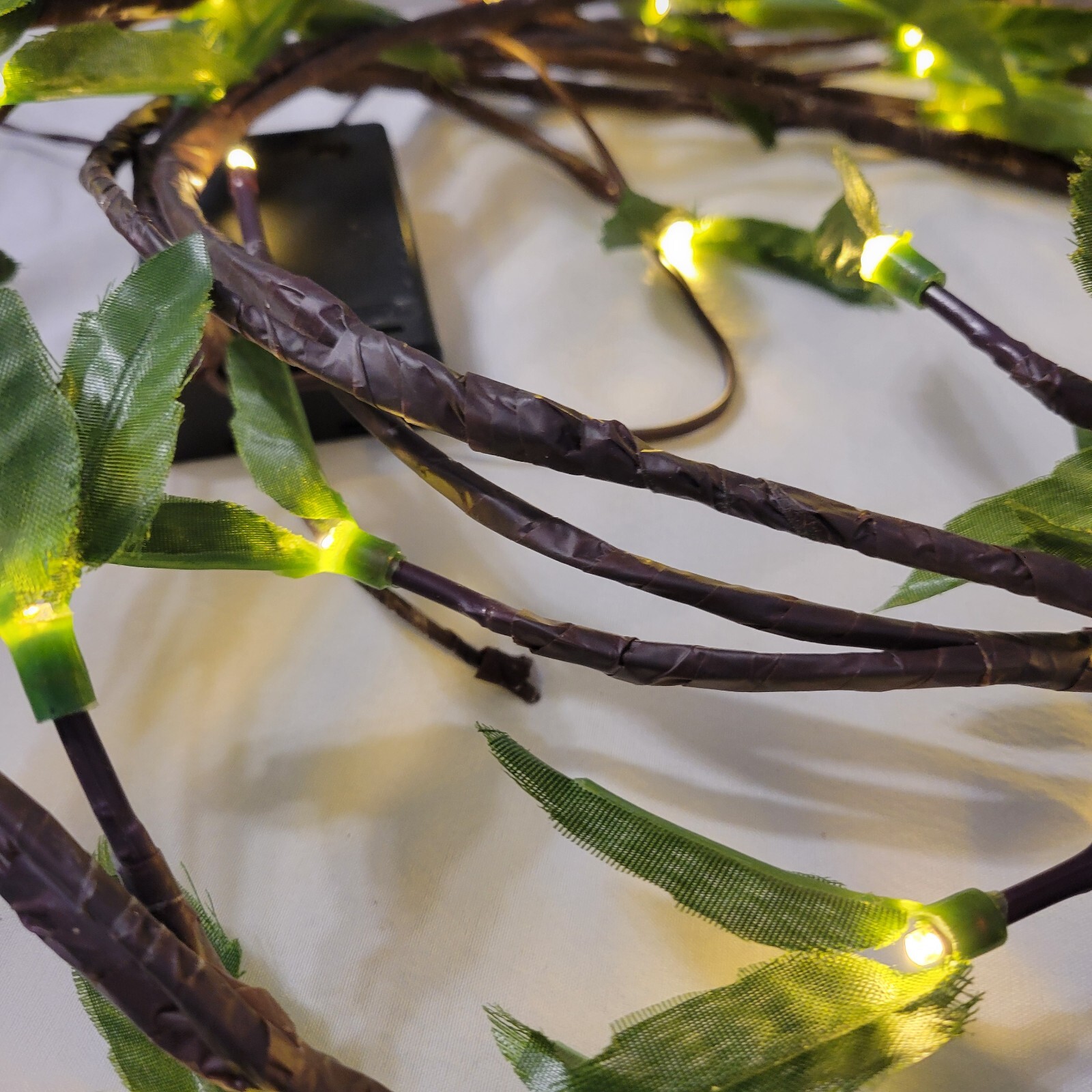 30 LED Green Leaf Fairy String Lights Battery Operated Garden Wedding Home Decor