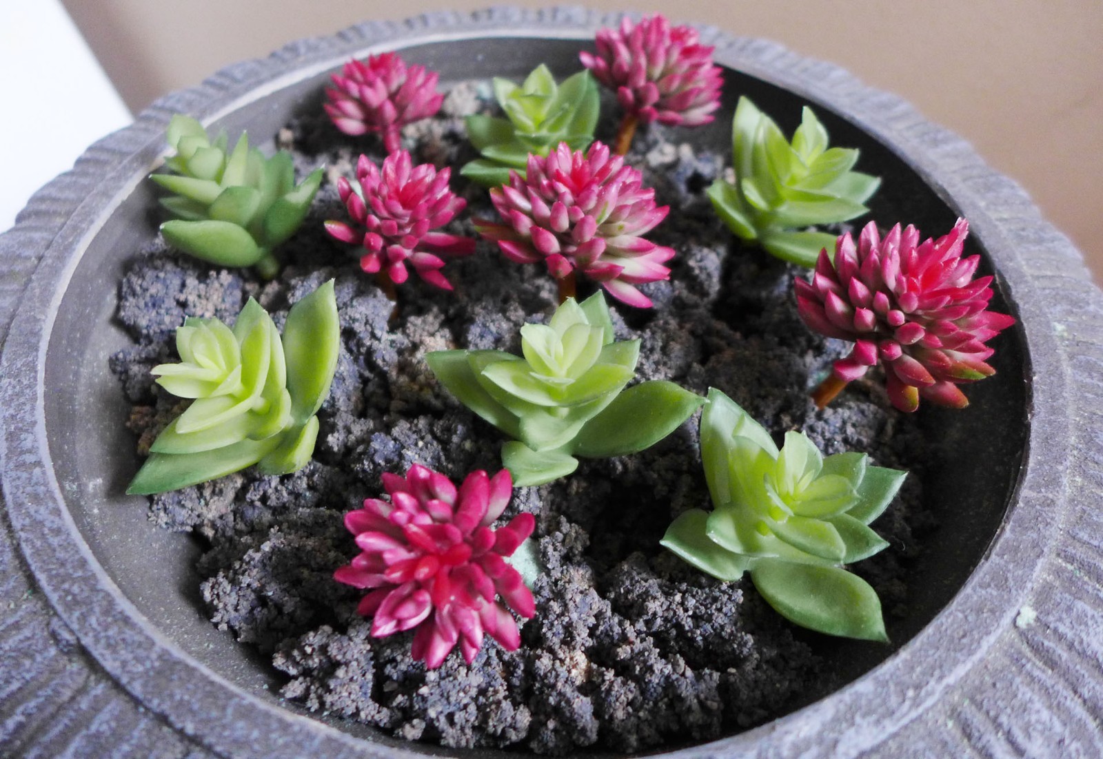 12 Pcs Artificial Grass Miniature Succulents Red Green Lotus Stone (M25)