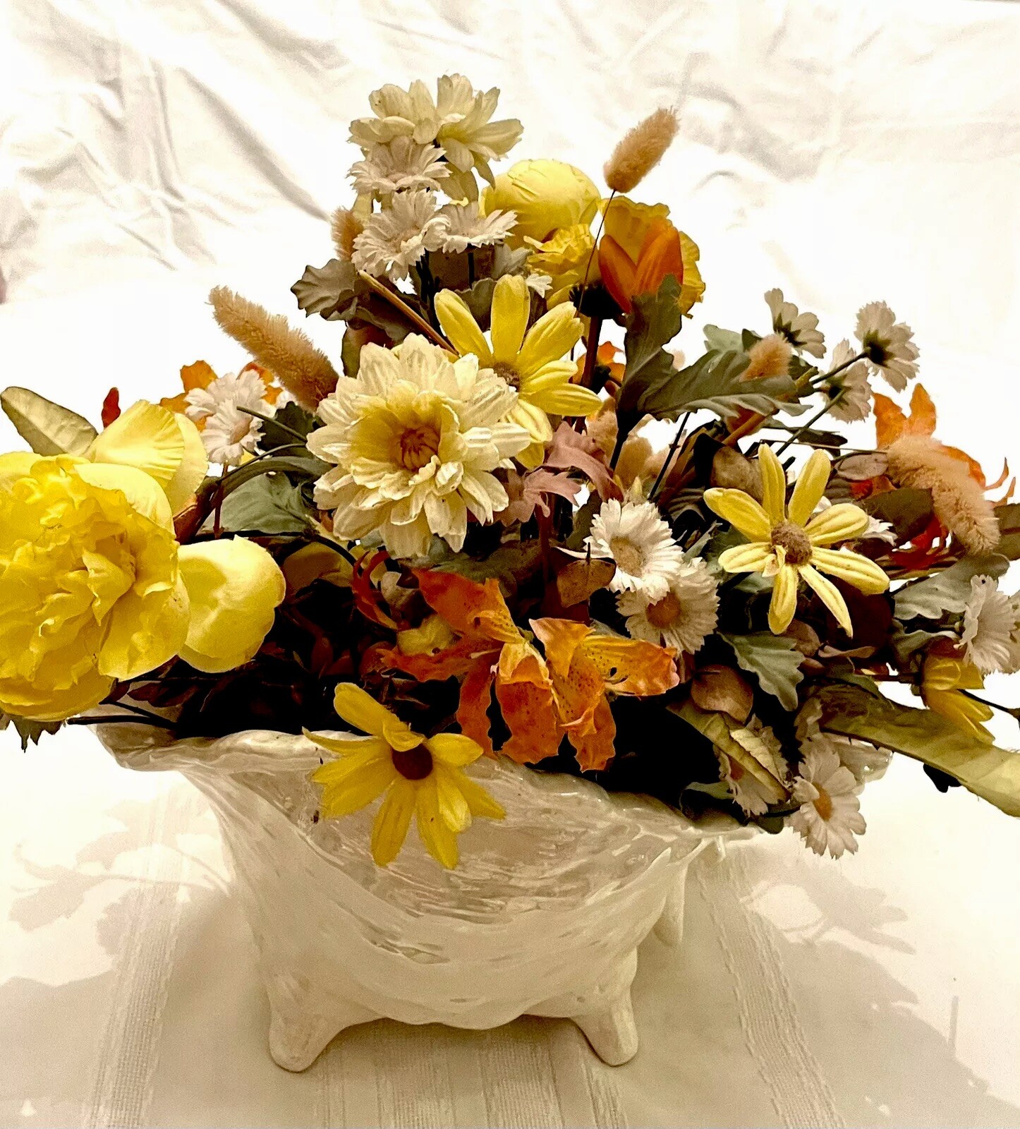 Floral Decor Multiple Silk Flowers In Ceramic Conch Sea Shell Planter 13” H
