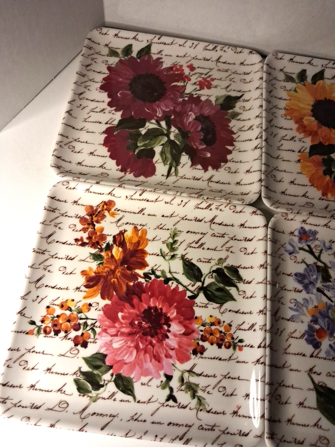 FLOWERSA rachel Ashell 4 Lot Plastic Plates Plants Cats Decorative Trinket…