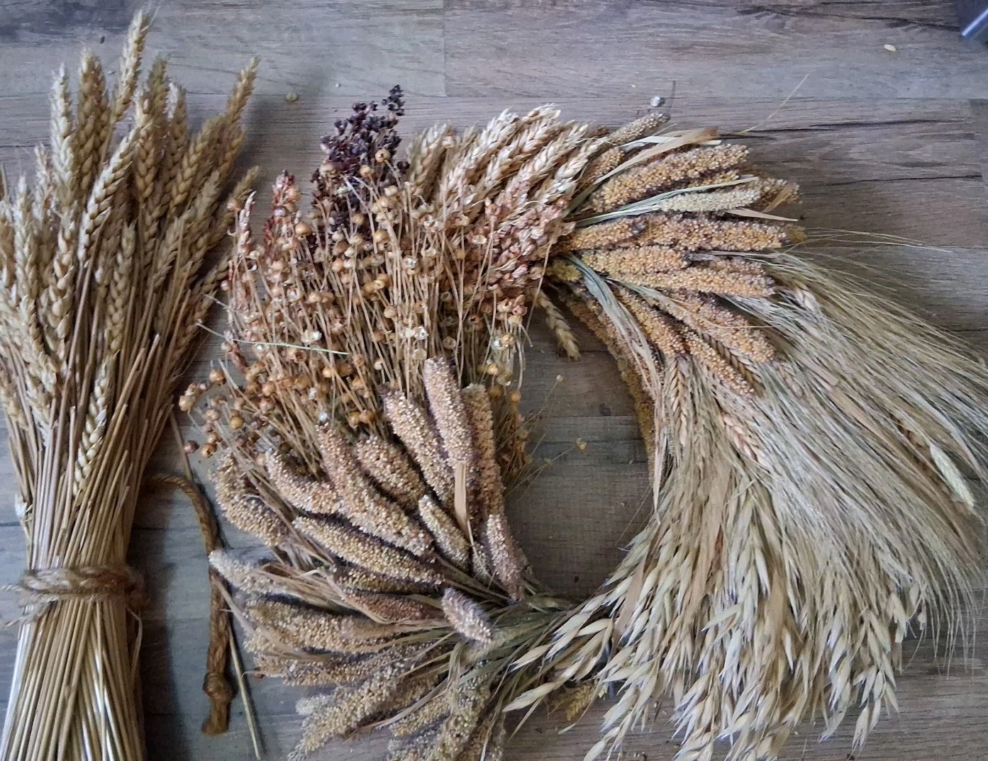 Natural Dried Flower/Wheat Wreath 15″ – Wall Or Door Decor And Wheat Stalks