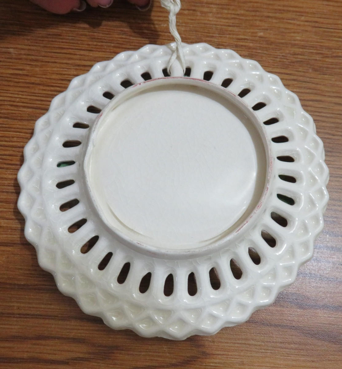 SMALL RETICULATED 5″ PLATE YELLOW PANSY 3D DECOR FLORAL
