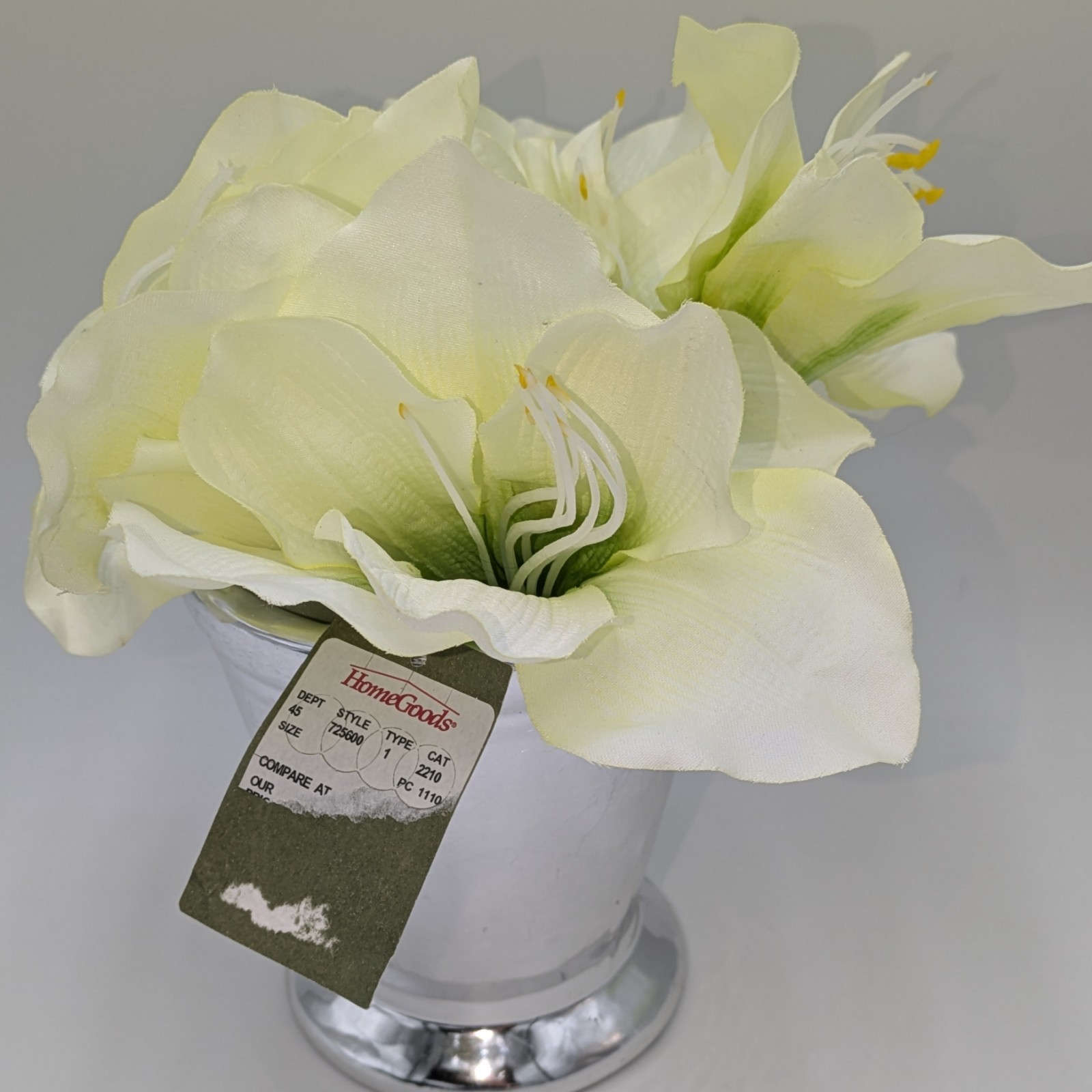 Creamy Amaryllis Bouquet In Silver Shine Vase, Home Goods, 8x8x8, Nwt