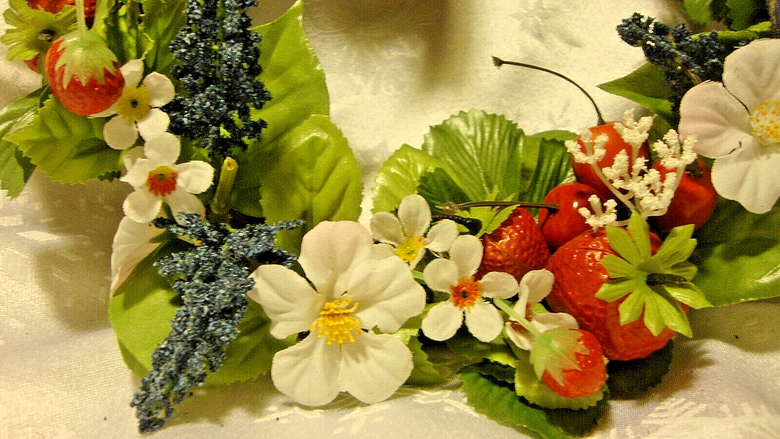 Spring EASTER 10″ Wreath~ Vintage FARMHOUSE Style Floral w/Plastic Fruits 12