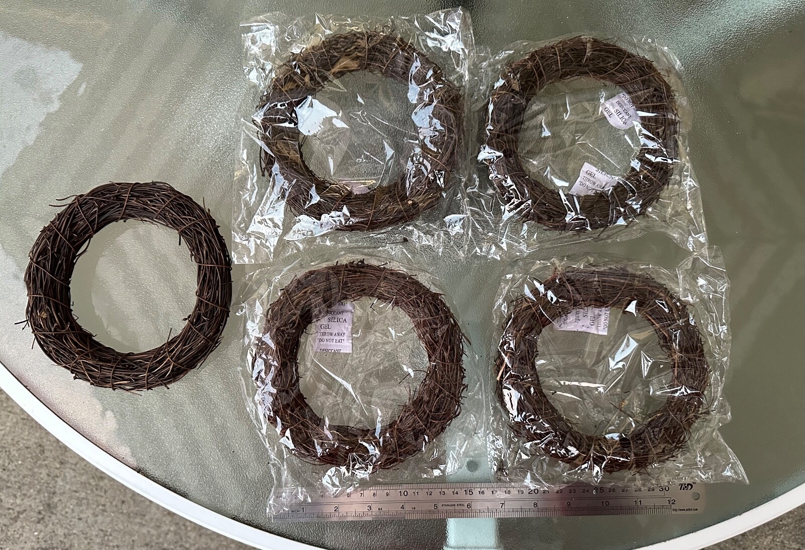 6″ Vine Stick Wreaths 5 pc