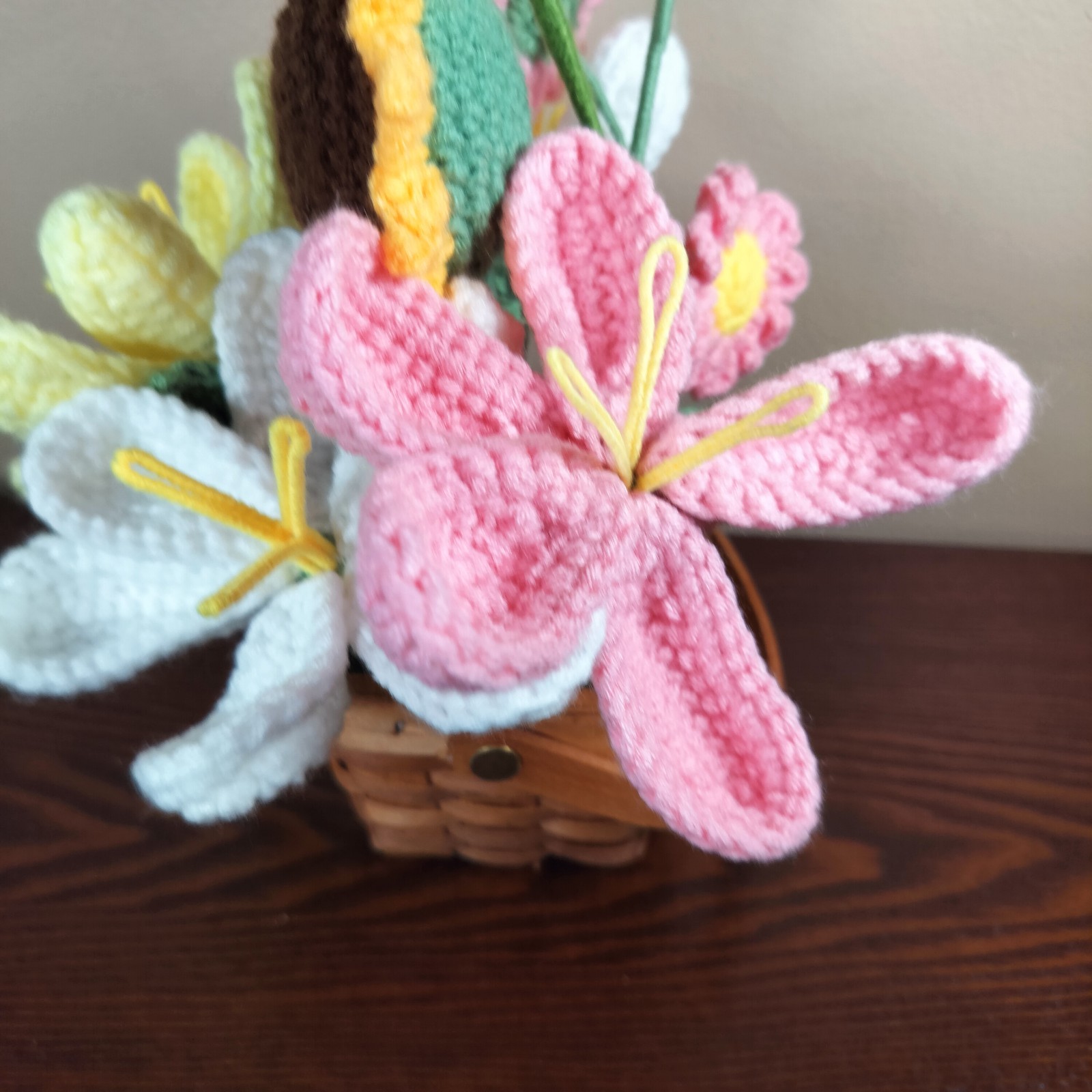Handmade Crochet Flower Bouquet In Basket w/ Dragonfly Sunflower Lily’s Daisies