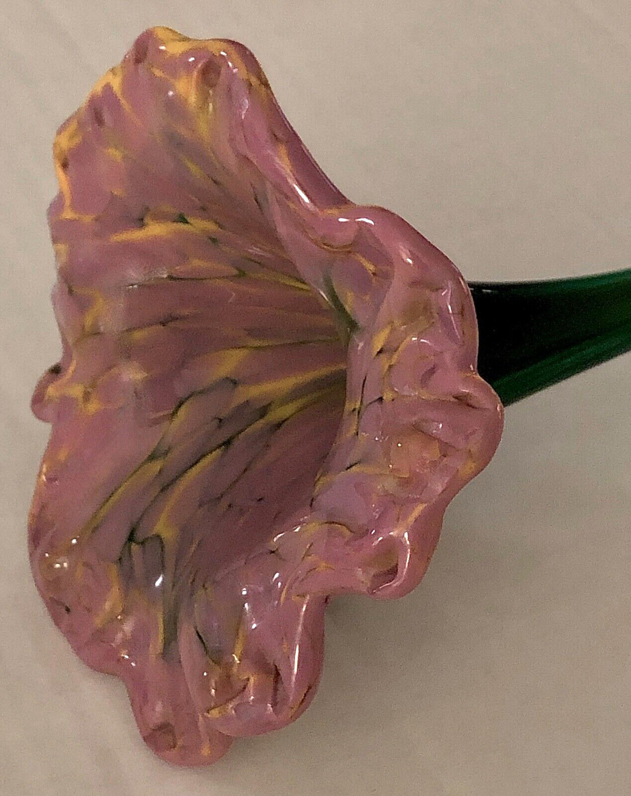 Murano Style Hand Blown 13 3/4″ Mauve/Pink Angel’s Trumpet Art Glass Flower