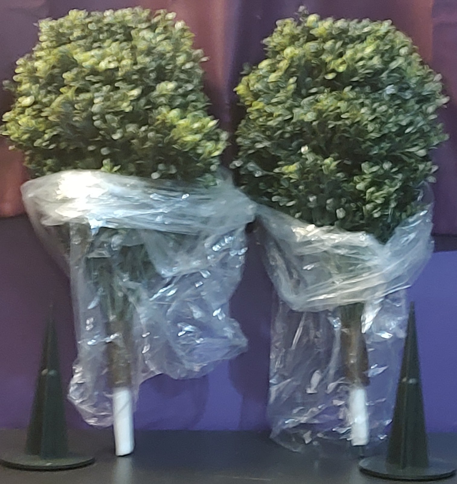 LPN – Lewondr Artificial Boxwood Topiary Ball Trees, 23.62” Fake Plants Outdoor