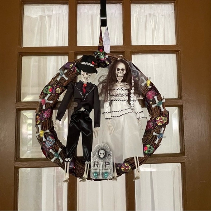 Handmade Halloween Skeleton Bride Groom Wreath 18″ Gothic
