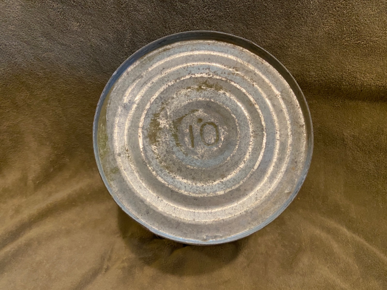 Galvanized #10 Bucket Pail Metal 9″Tall x 10.5″ Diameter / No Holes / Some Rust