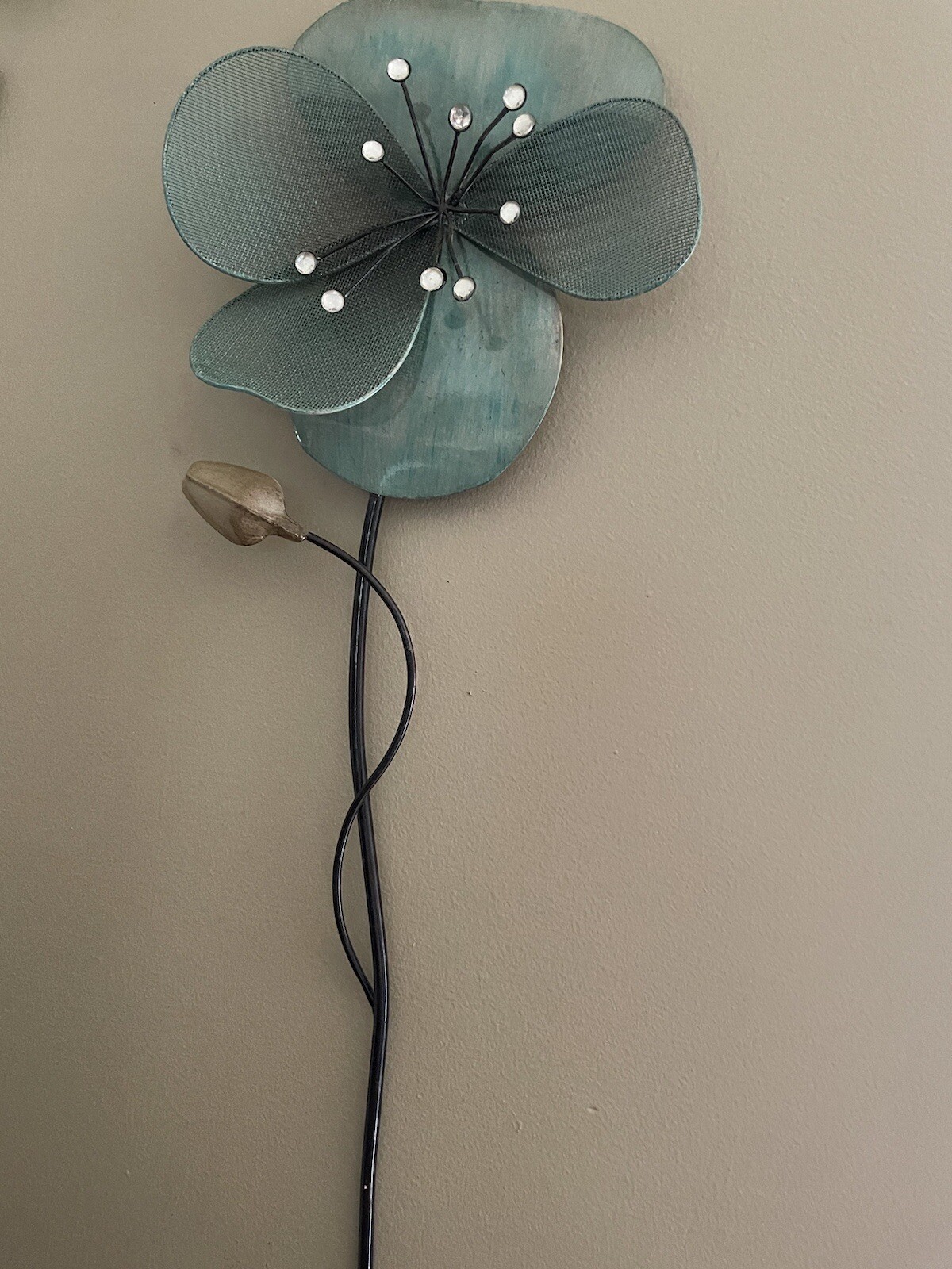 Indoor Outdoor Flower Stem with Clear stones (Light Green) 22″L x 8″W