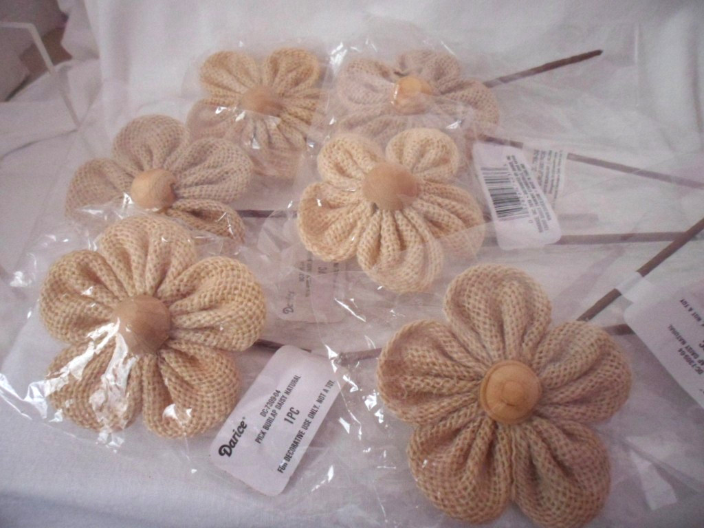 Set of 6 Darice Burlap Daisy Flower Stemmed Picks 3″x8″