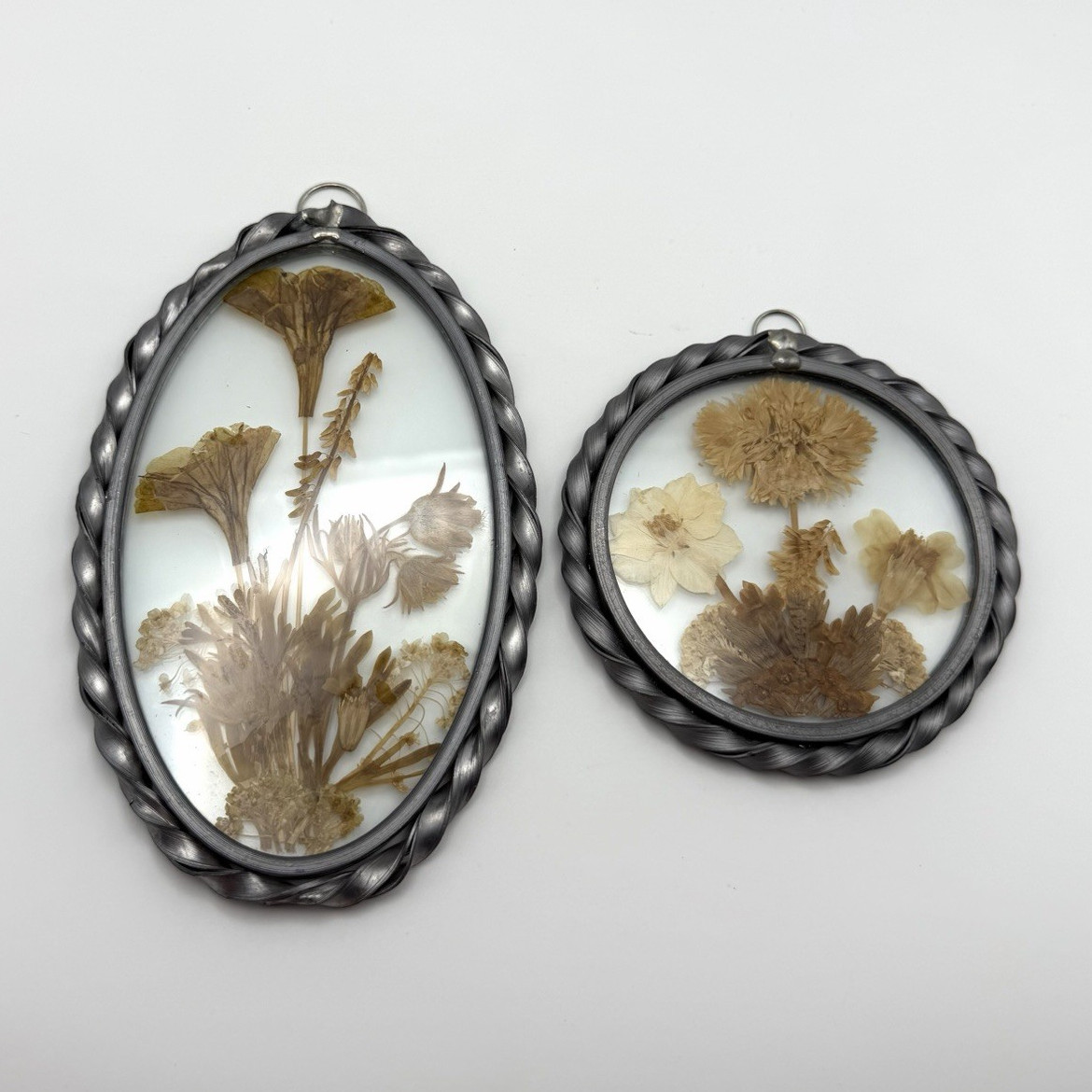 Vintage suncatcher | set of 2 pressed flower arrangements in pewter frames