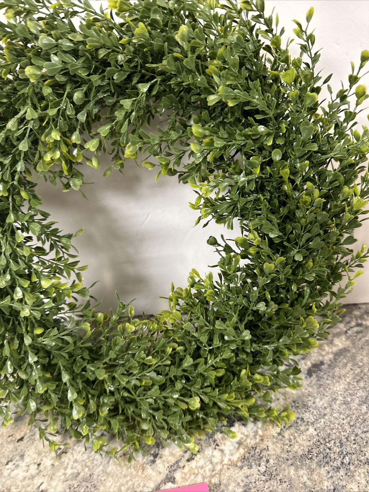 English Gardens Indoor/Outdoor 18” Boxwood Wreath New
