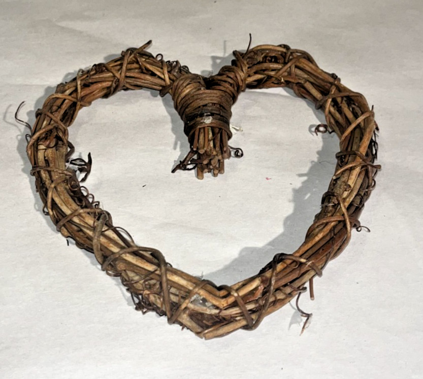 1 Medium 2 Small Rustic Dark Brown Finish Rattan Heart-Shaped Wreaths