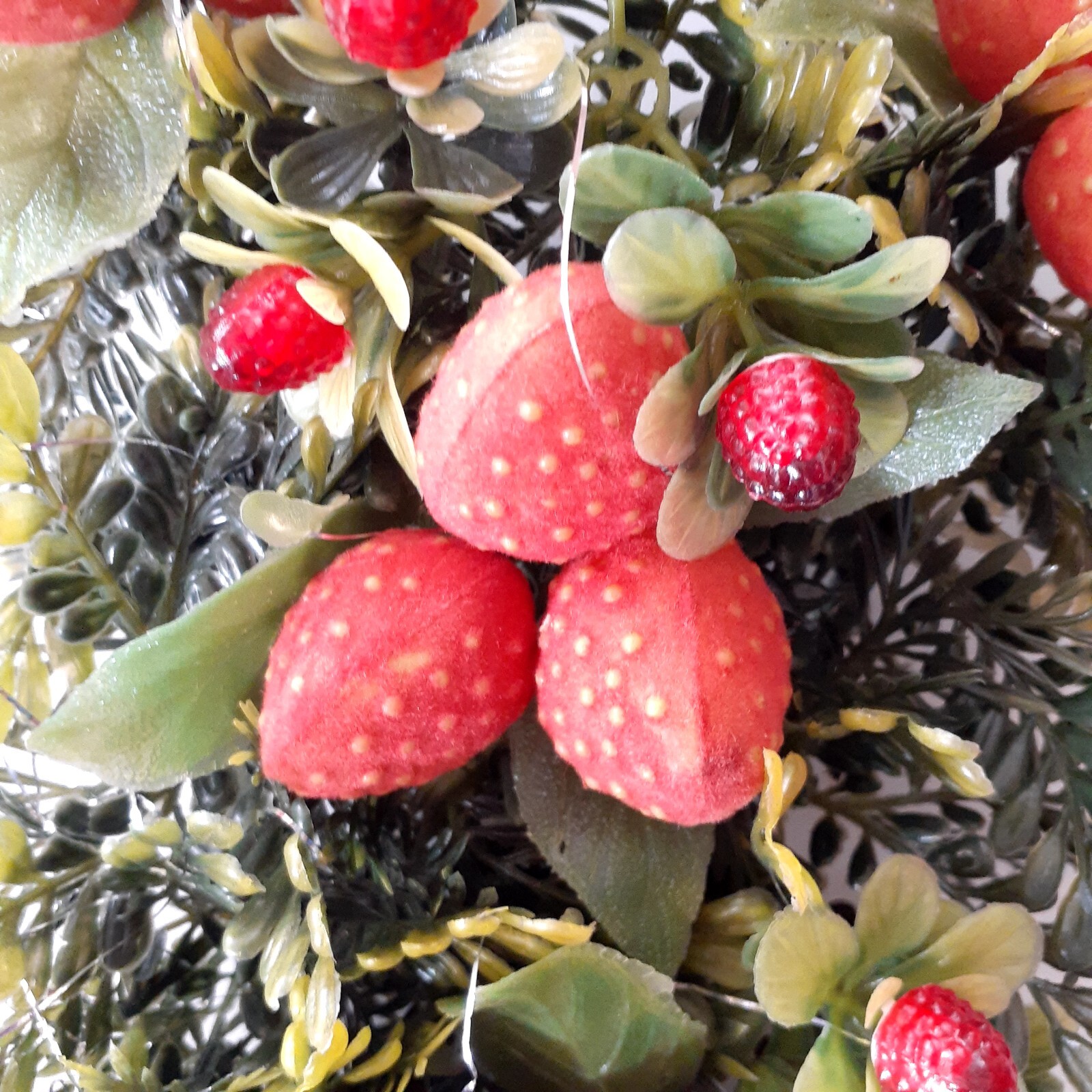 VTG Artificial Plant Spray Strawberries Berries Swag Grandmacore Cottagecore