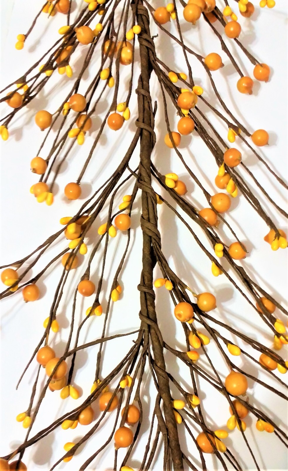EV-46R Pip Big Berry Garland in Yellow Color