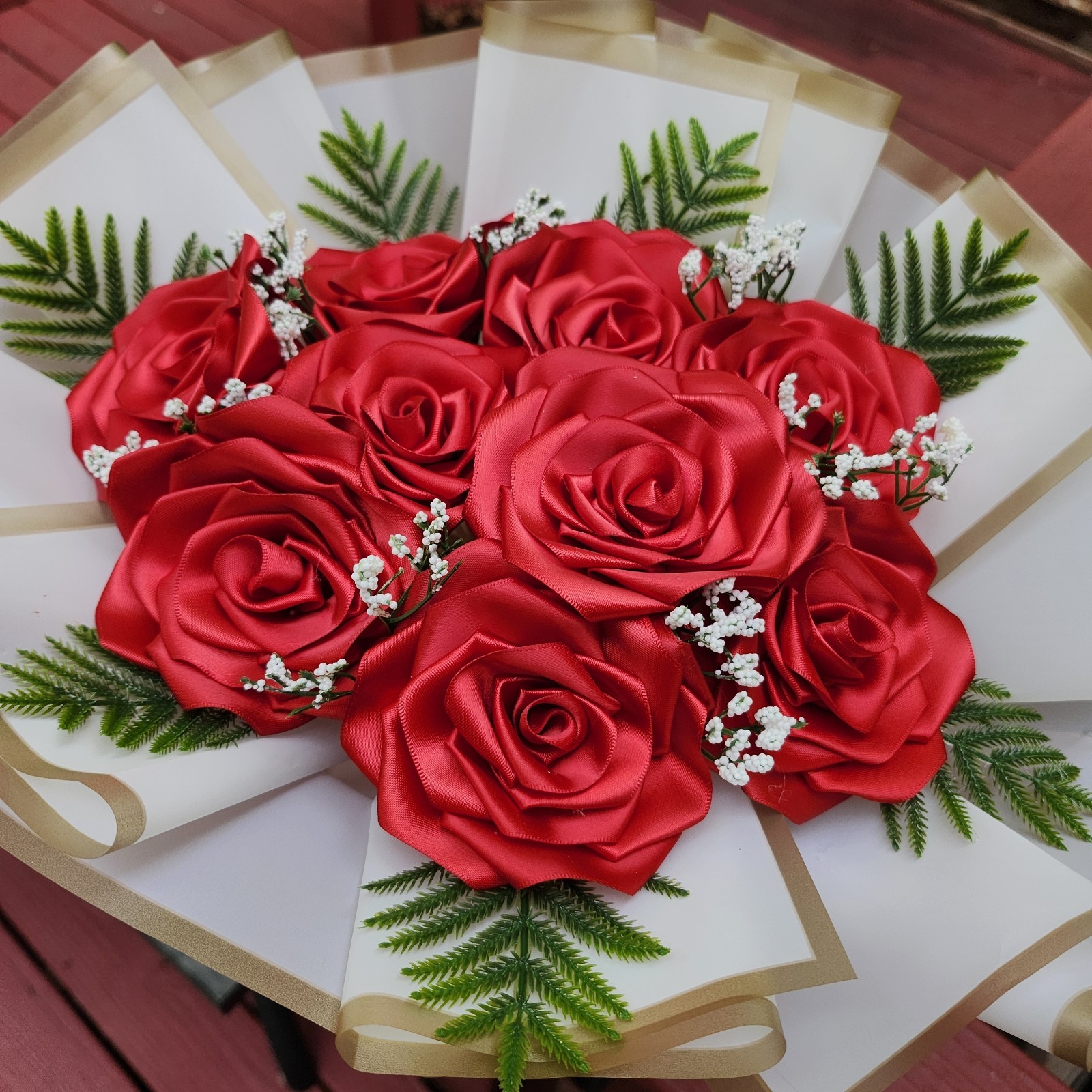 Rosas Eternas, bouquet 9 Pack Color Red Satin