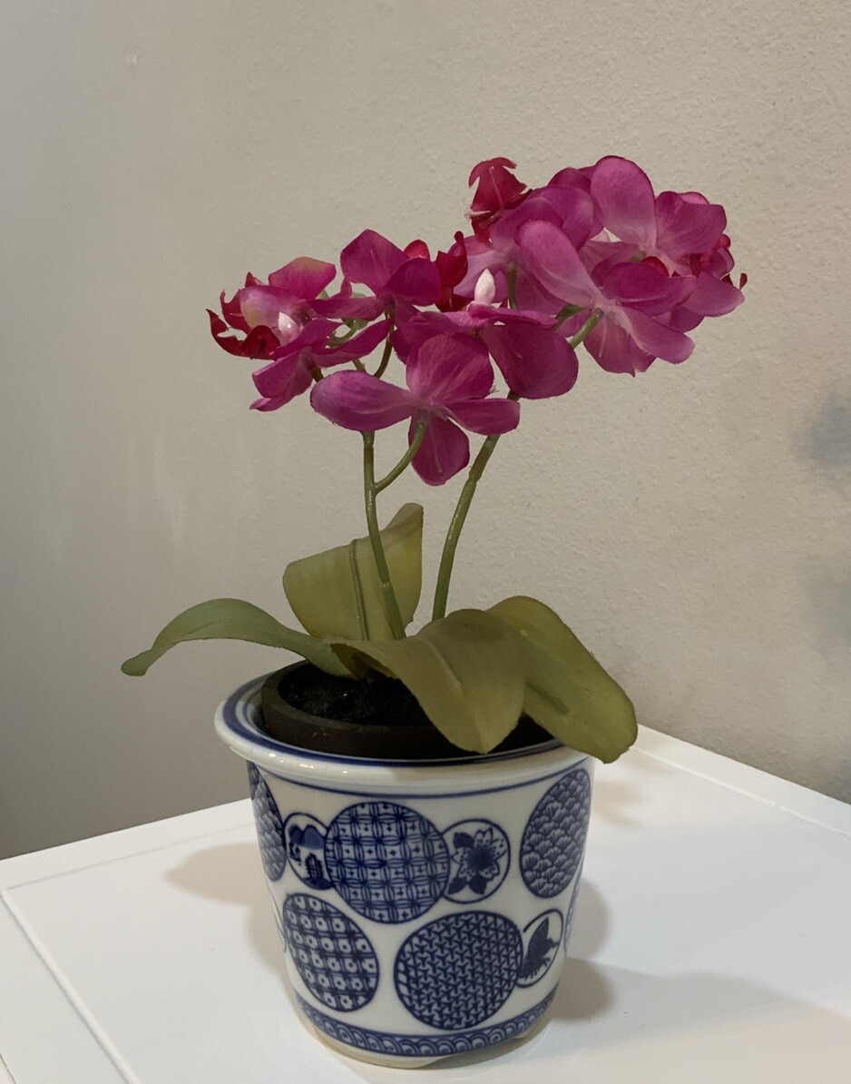 Vtg Blue White Chinoiserie Ceramic Pot Pink Artificial Orchid Flower Arrangement