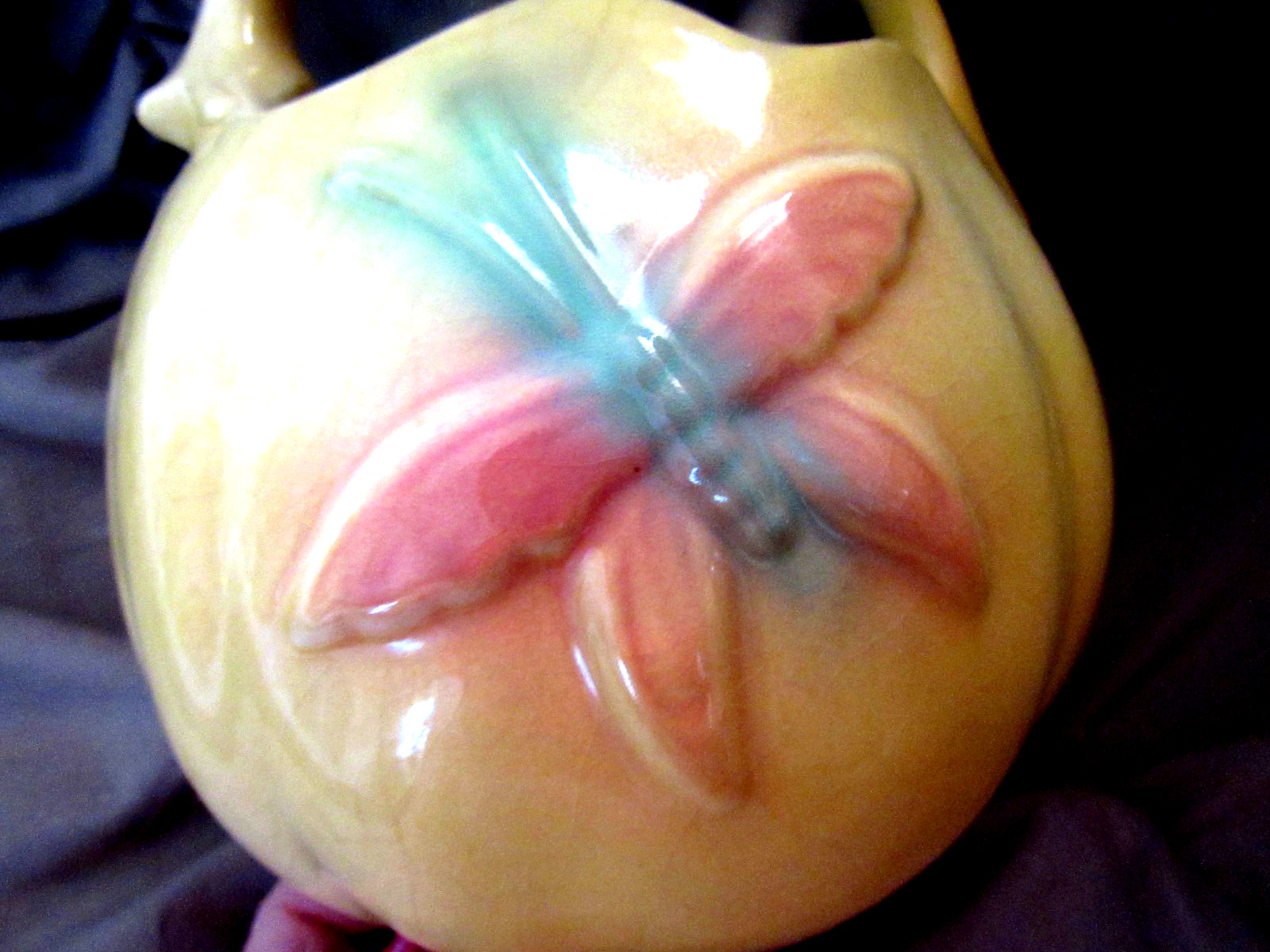 UNIQUE FLORAL DECORATED VASE, by HULL PORCELAIN POTTERY 6 1/2″