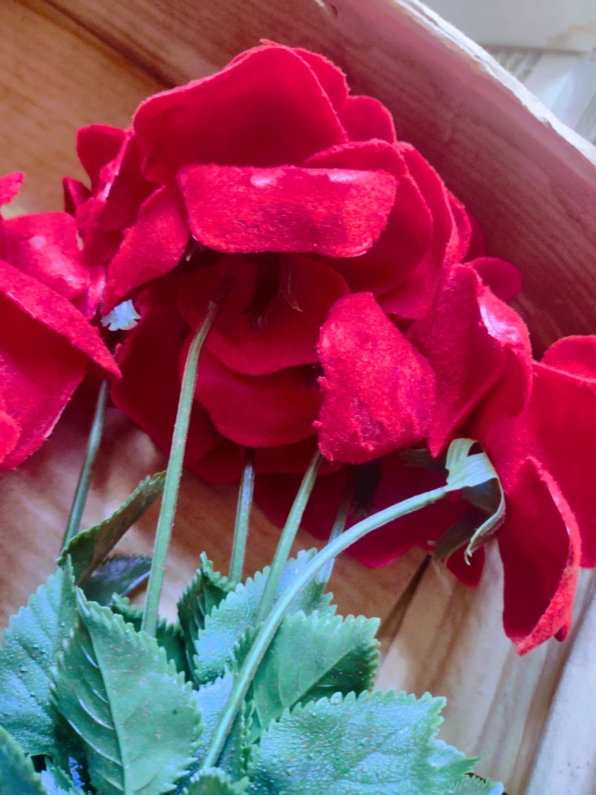 1 Dozen Vintage 1960s Plastic Rose Stems, 12″ Velvet Flocked, Red Roses 12 Stems