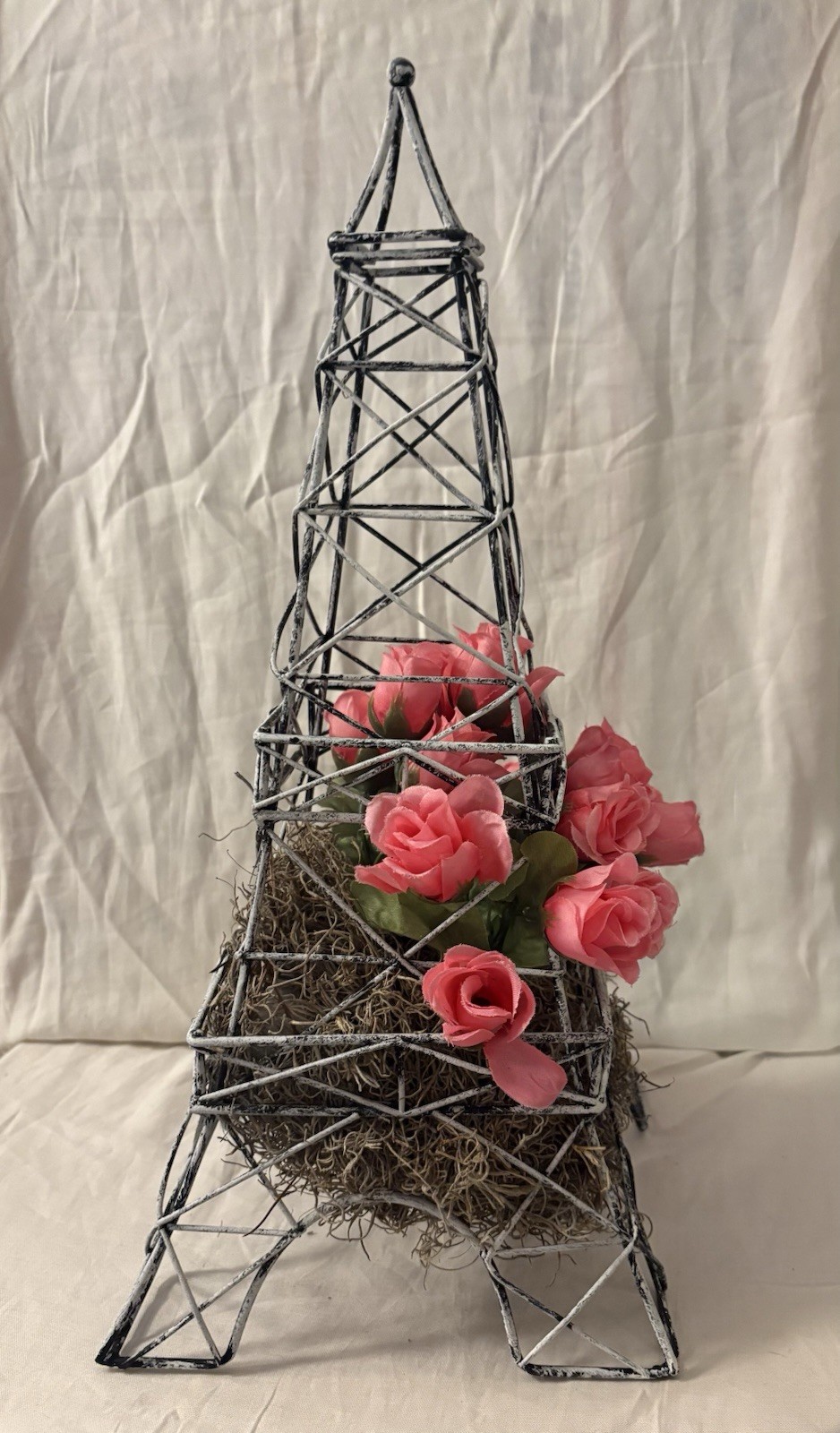 New Handmade Floral Arrangement Inside Of Tower With Pink Roses Sky Z3 15”