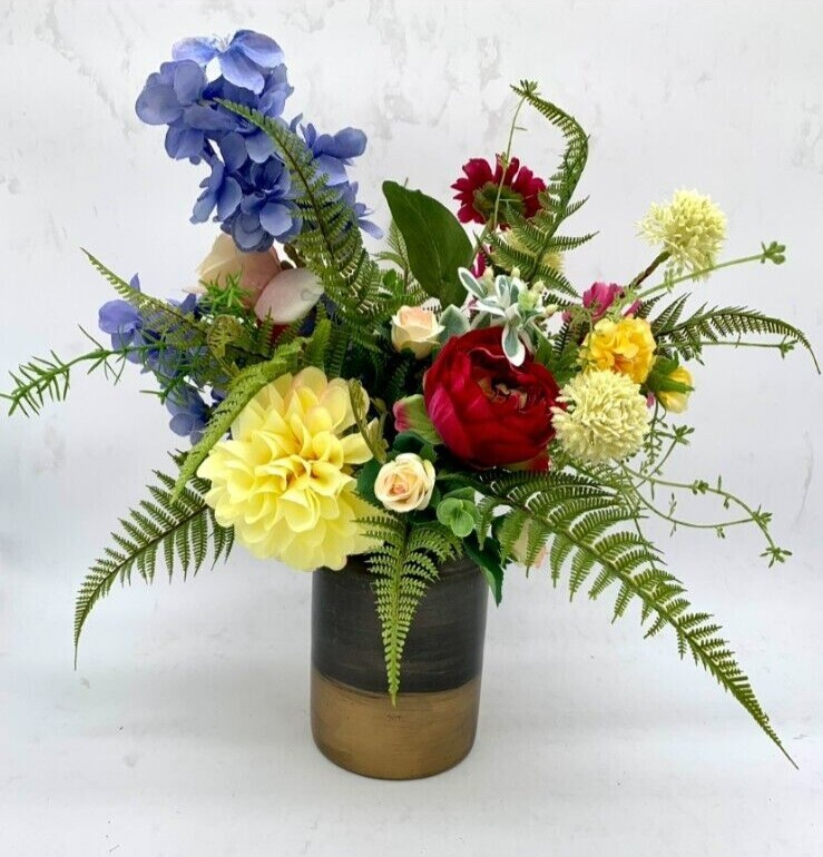 Artificial flower arrangement With metal vase Home Decor size H 17in,W 16 in