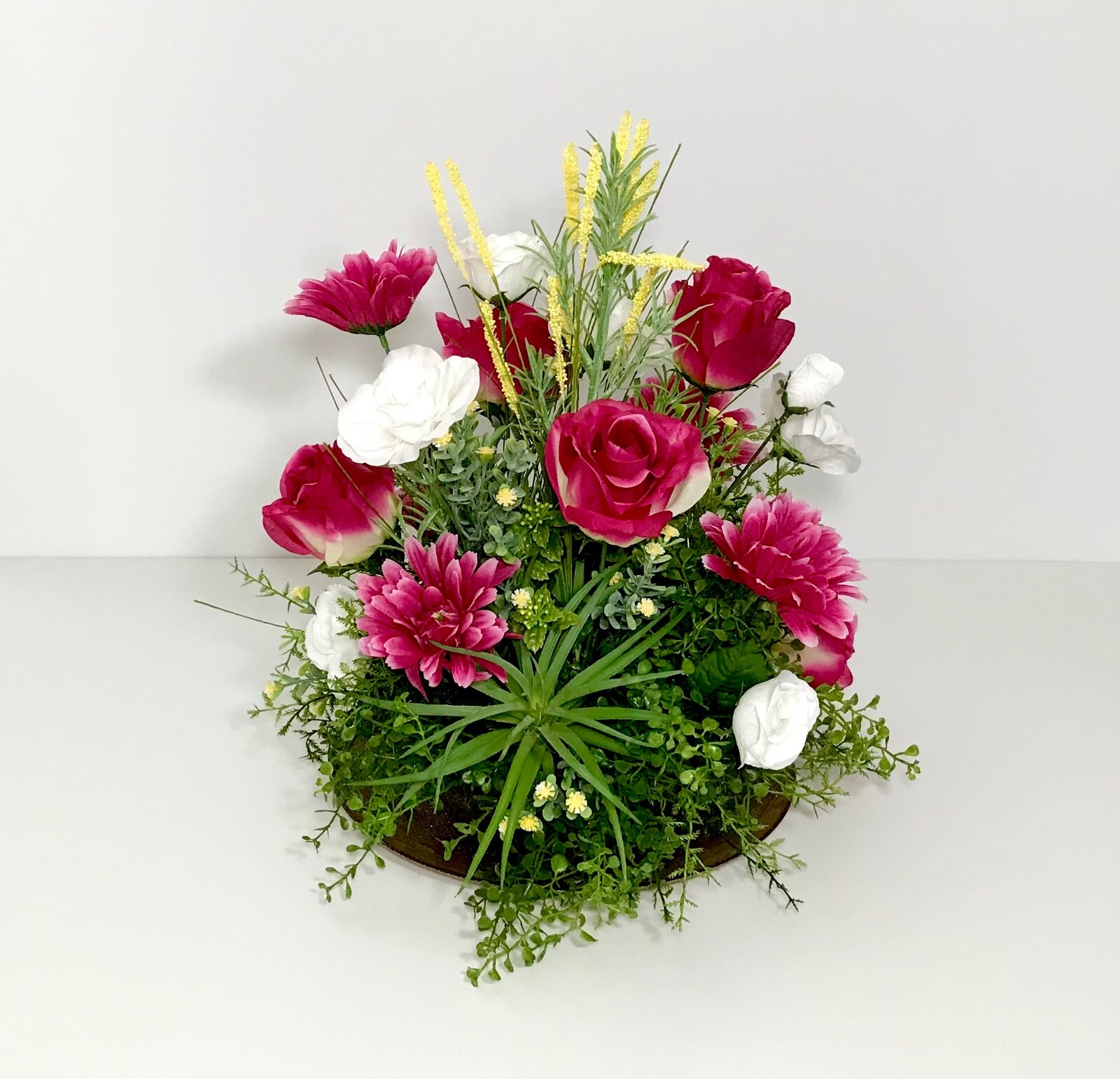 ELEGANT PINK WHITE ROSES LARGE FLORAL ARRANGEMENT CENTERPIECE GLASS PLATE NEW