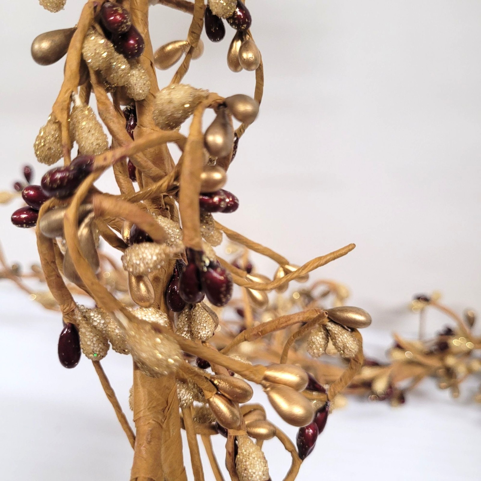 Garland Pip Berries Red Gold Frosted Tan 65″ Vine Farmhouse Primitive Decor