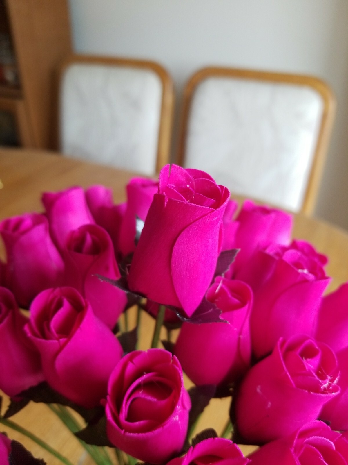 1 DOZEN. – HOT PINK – WOODEN ROSE BUDS 5 X 8 ARTIFICIAL FLOWERS – FREE SHIPPING