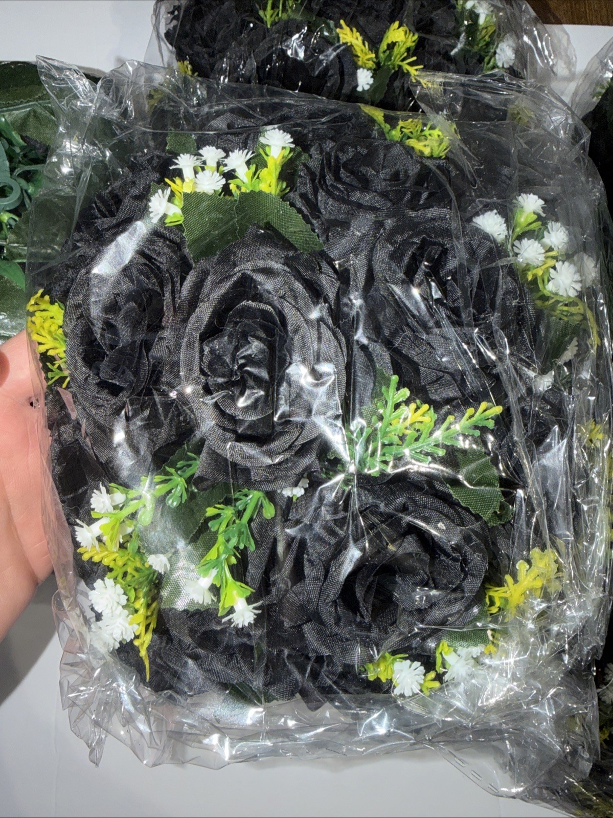 Black Artificial Roses Flowers: 6 Pcs Fake Flower Bouquet Halloween Decorations