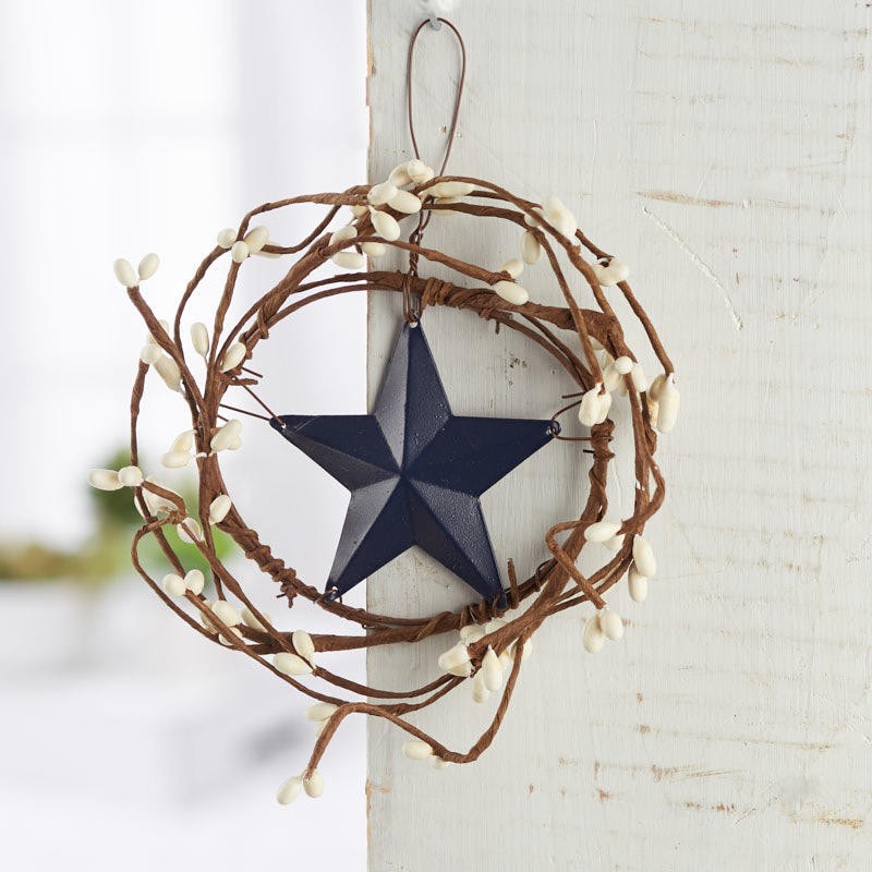 Set of 4 Navy Blue Barn Star and Cream Pip Berry 4-1/2″ Wreaths