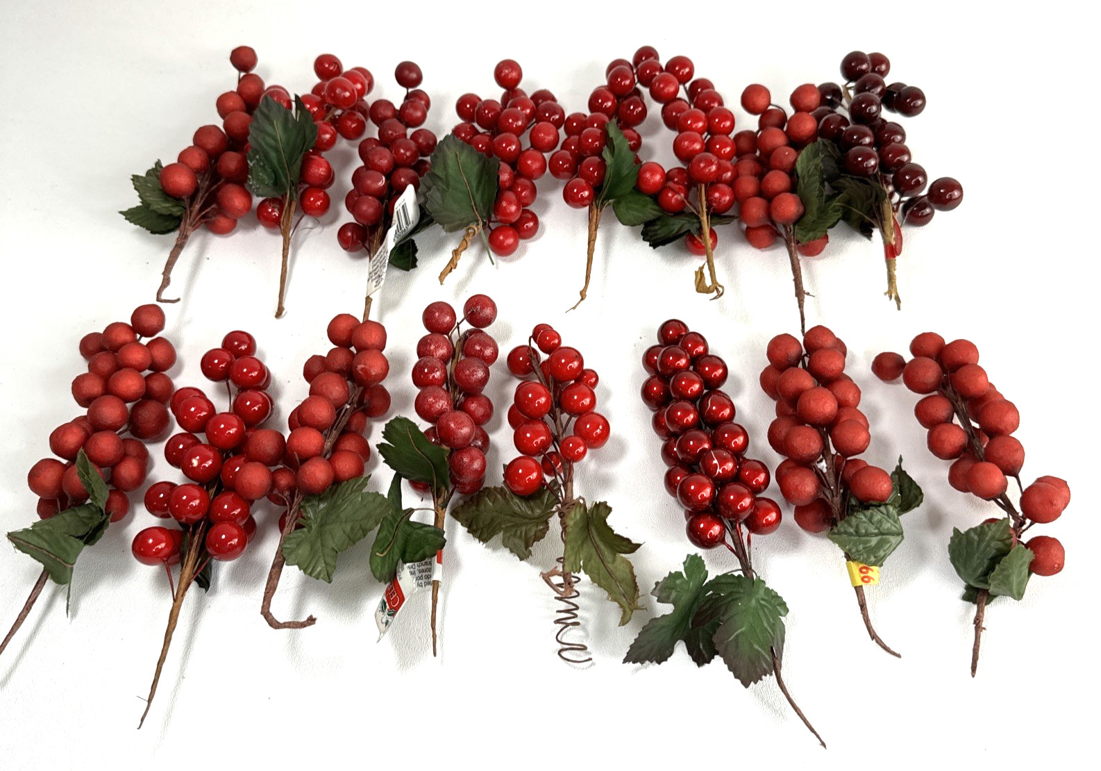 16 Red Berry Picks Stems Floral Christmas Crafts Artificial Decorations 7″