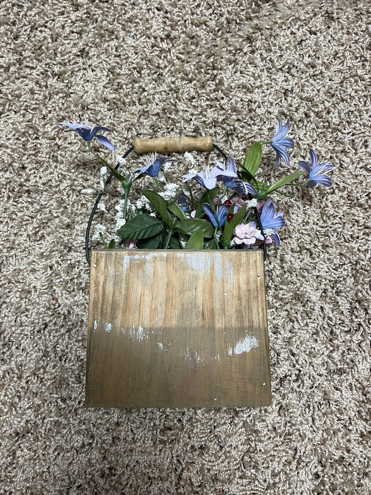 Flower decor square wood button heart box