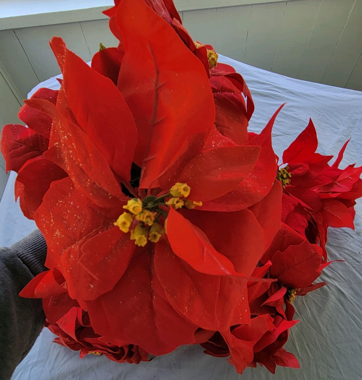 Poinsettias Artificial Christmas Flowers Artificial Decorations – 4 Bunches