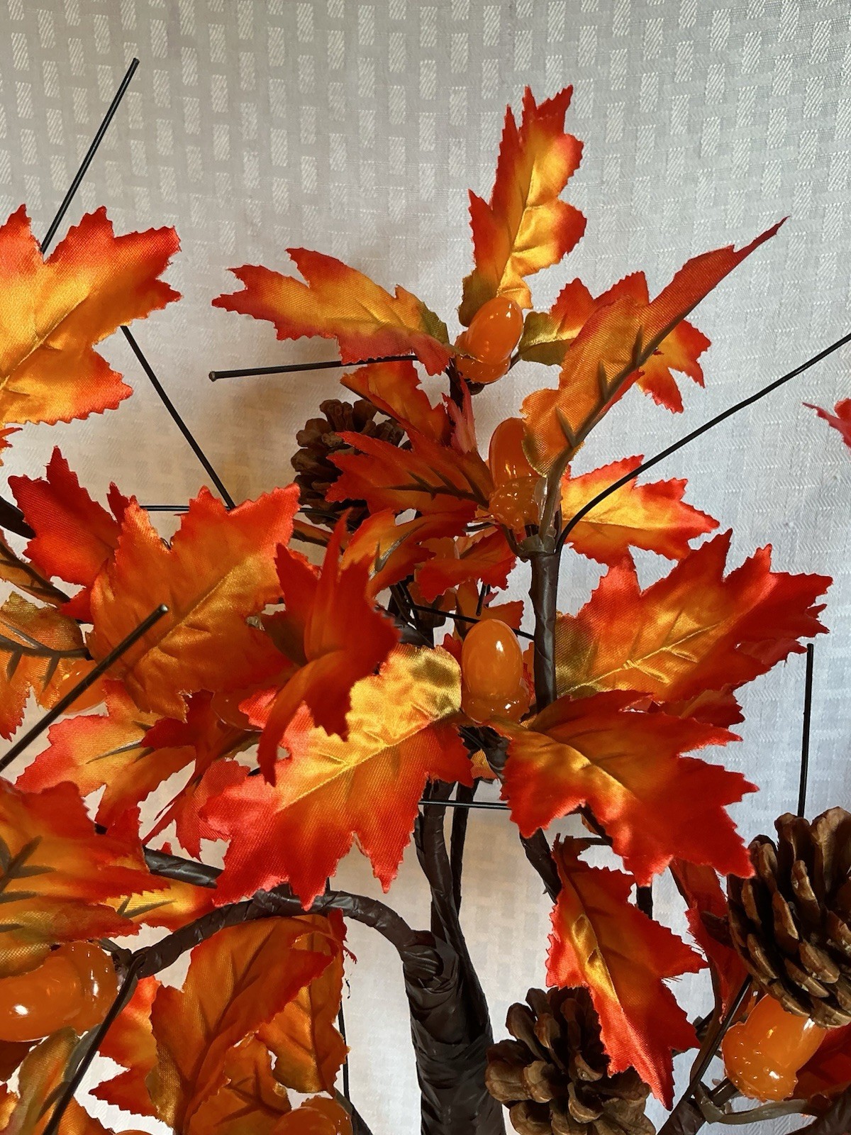 Fall Maple Tree Acorn Lights, Lighted Fall Tree with Pine Cones, Fall Decor