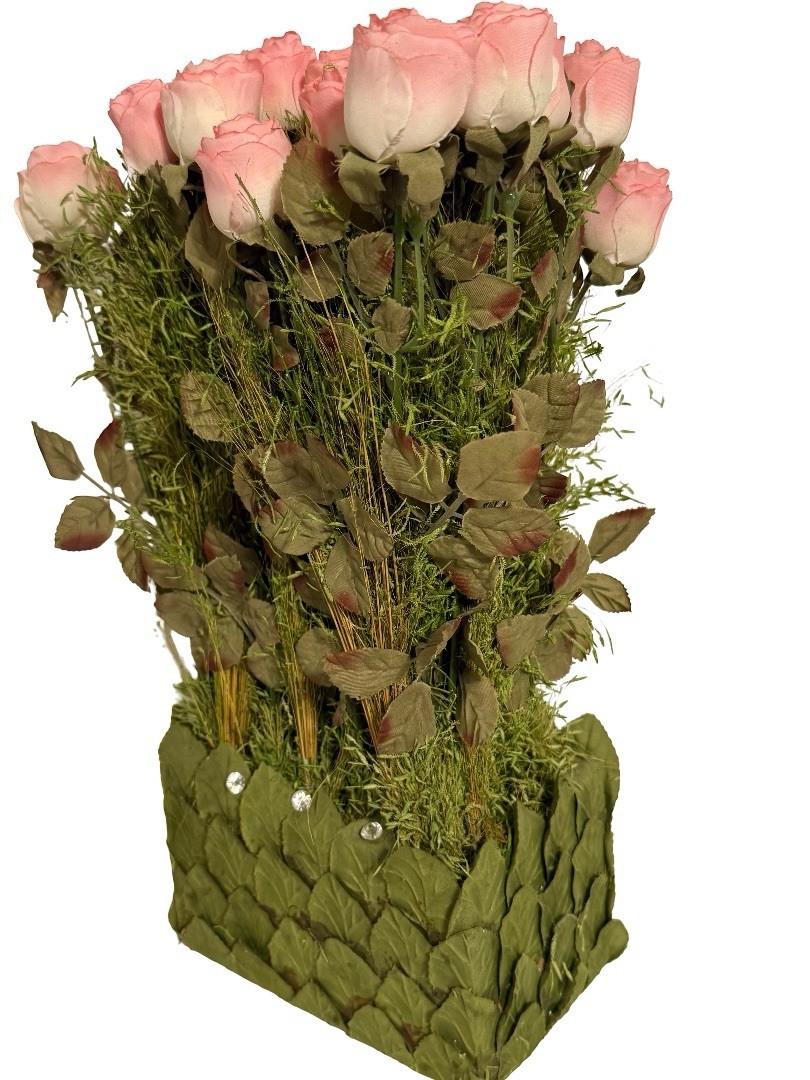 VTG French Country Roses Nearly Natural Arrangement Pink Floral 16” Decorative