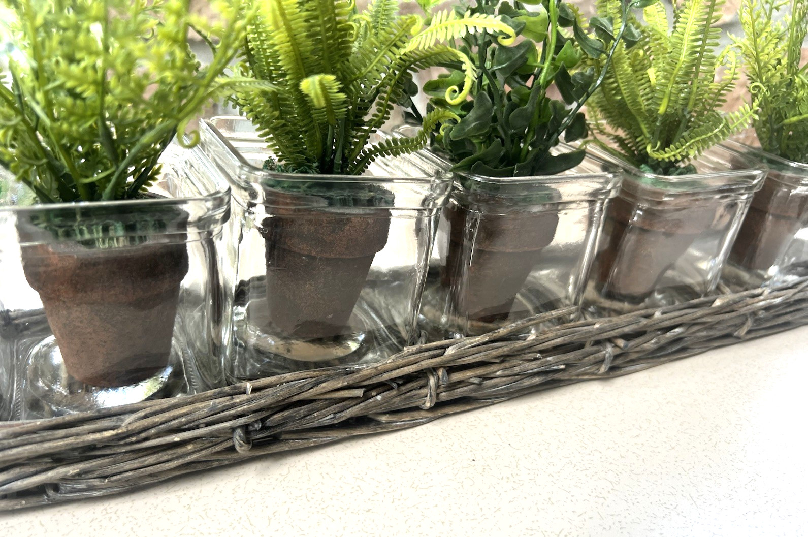 Tabletop Garden Mini Faux Fern Clay Pots With Rattan Wicker Tray & 5 Glass Vases