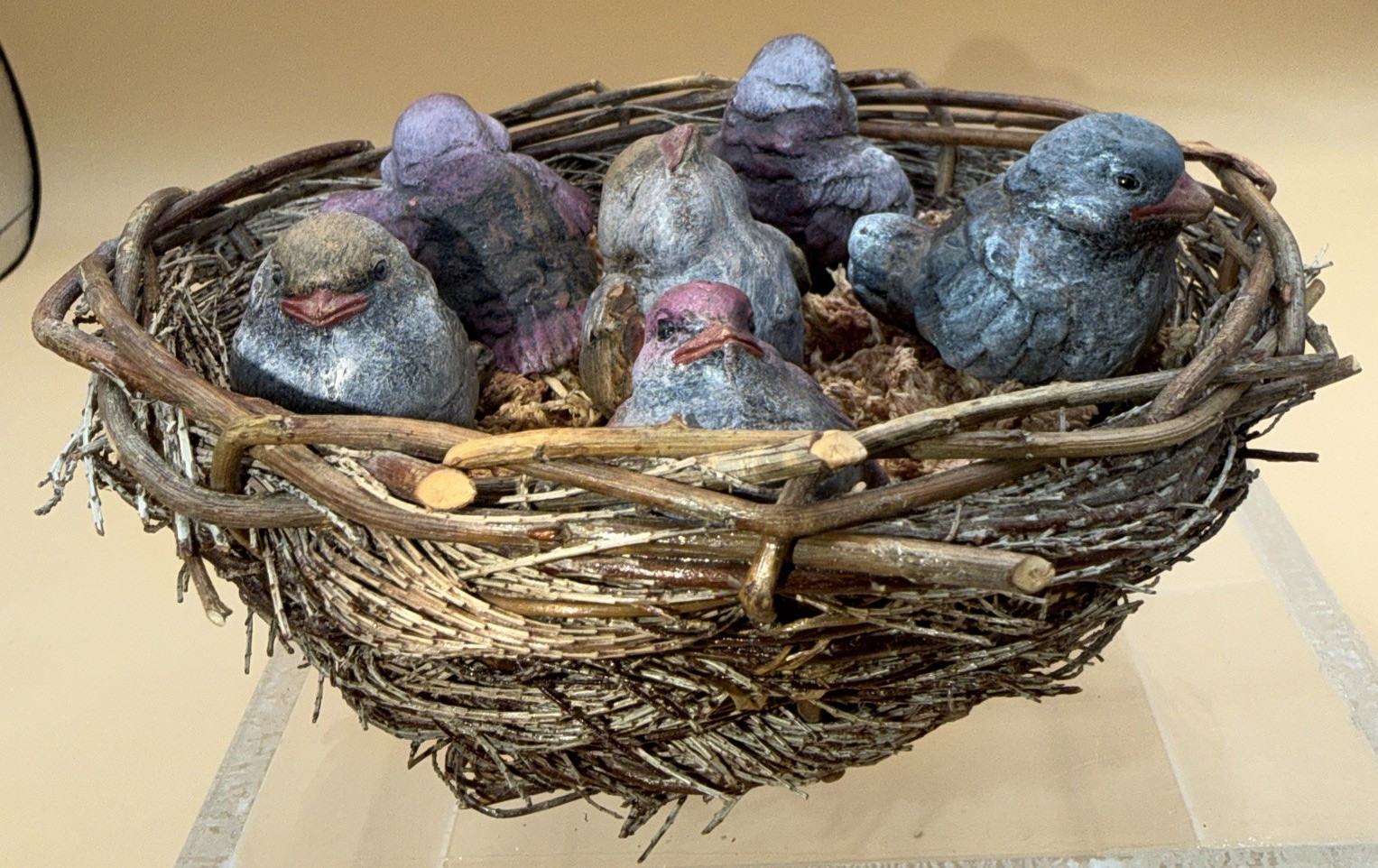 SET of 6 small Birds in Bird Nest (Man Made) – Resin or Ceramic?? – Unbranded