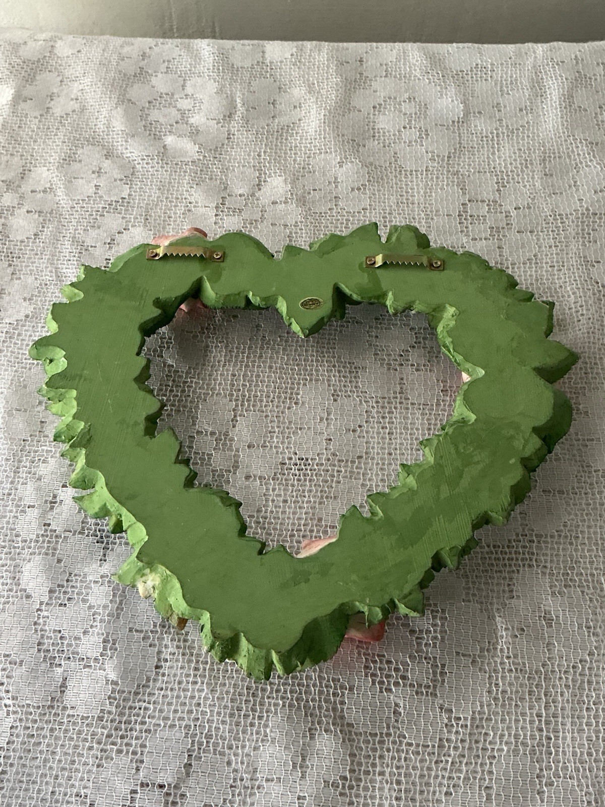 Vtg Heart Shaped Resin Wreath Wall Decor Roses Flowers Cottagecore Grandmacore