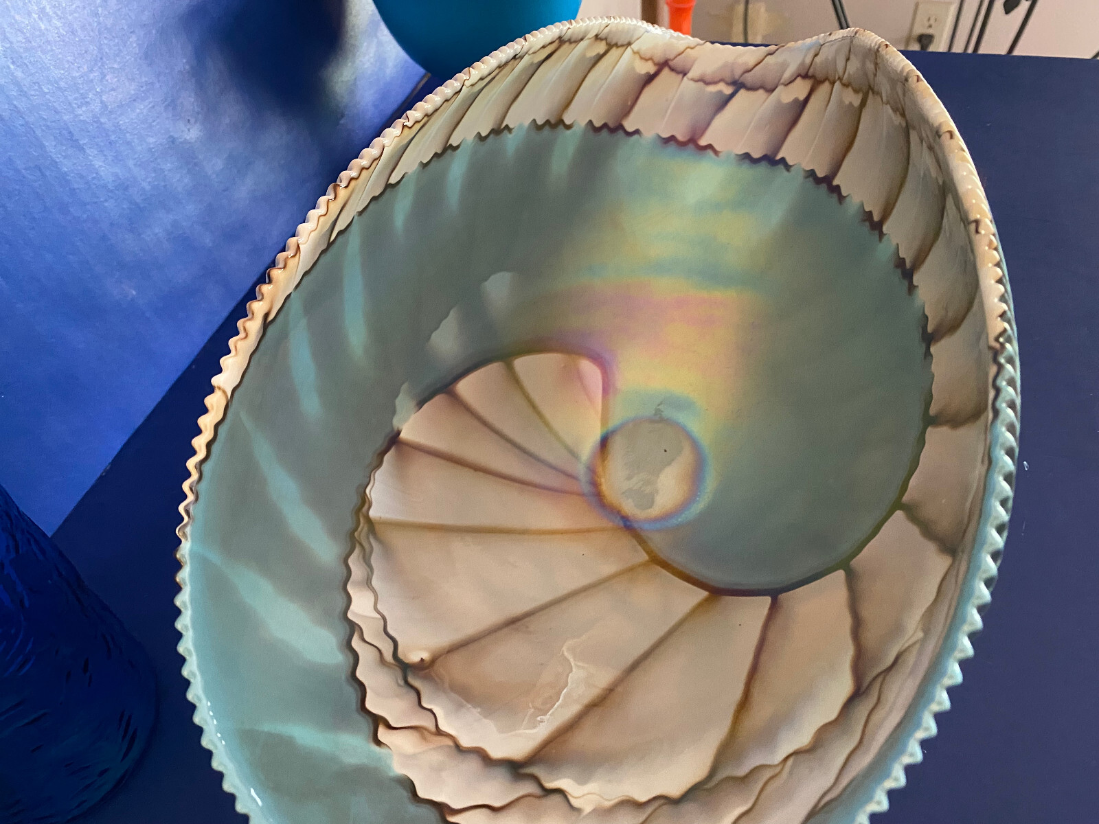 Native Trails Murand Glass Vessel Shell Large 16″ Long And 7 1/2″ Wide 7″ Tall