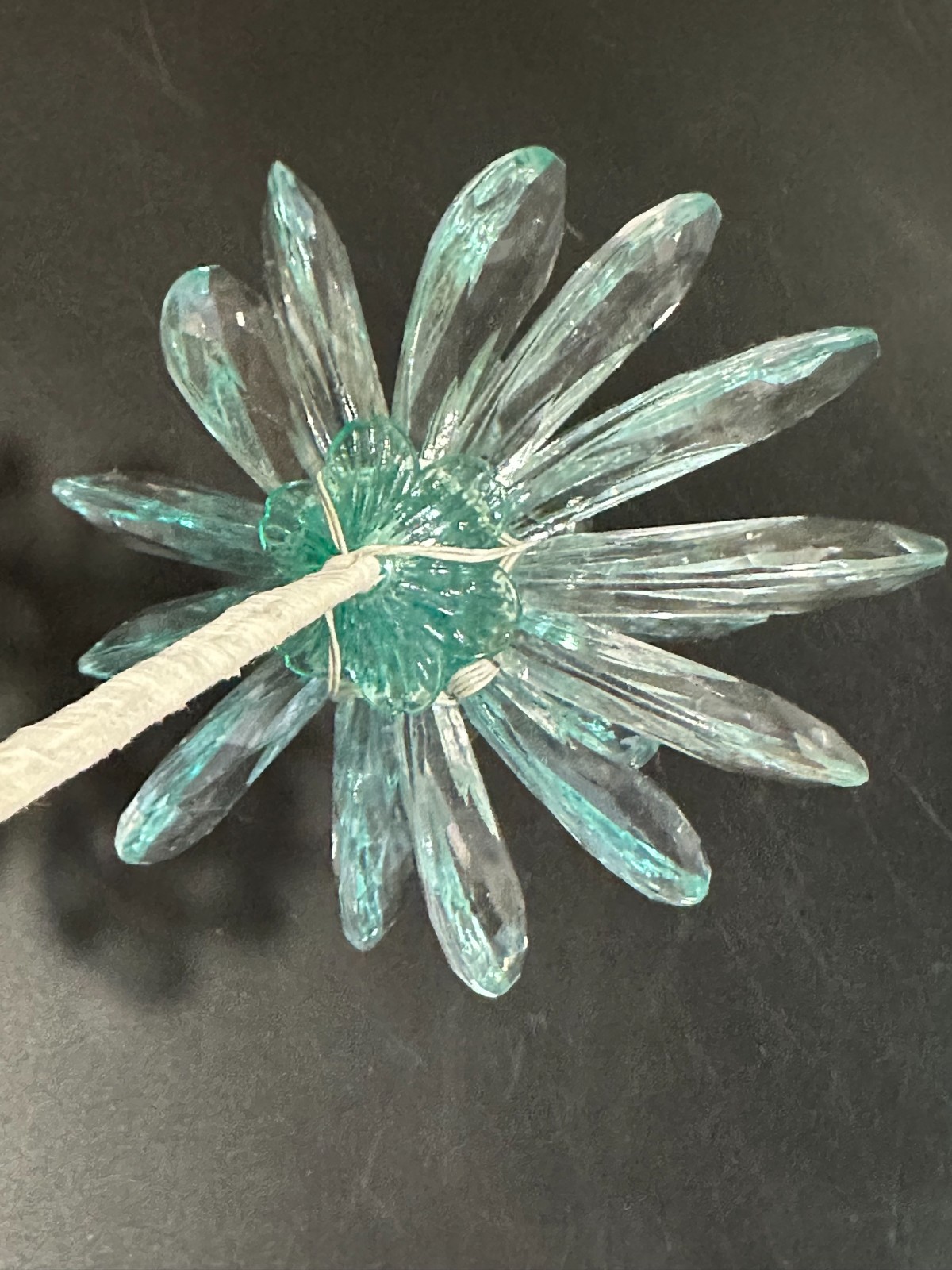 Set of 9 Plastic Acrylic Stem 4″ Lotus Flowers Aqua Tipped