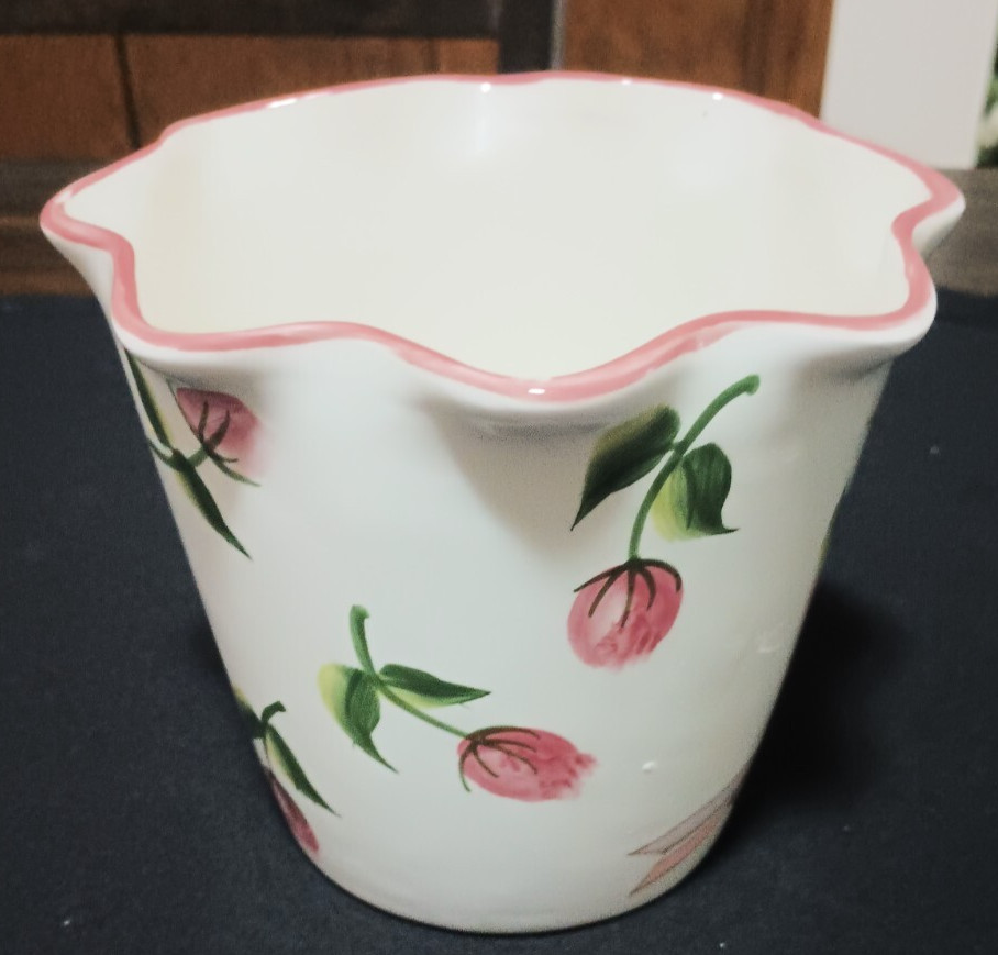Teleflora, Planter / Vase, Rose Pattern, 5.5 in. tall, With Fluted Edge.