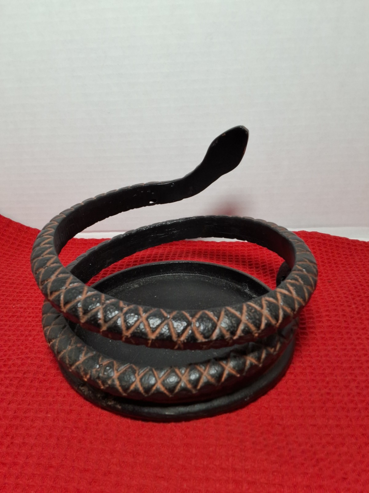 Wrap Around Metal Snake – Planter Decor – Bowl Holder – Large Candle Holder