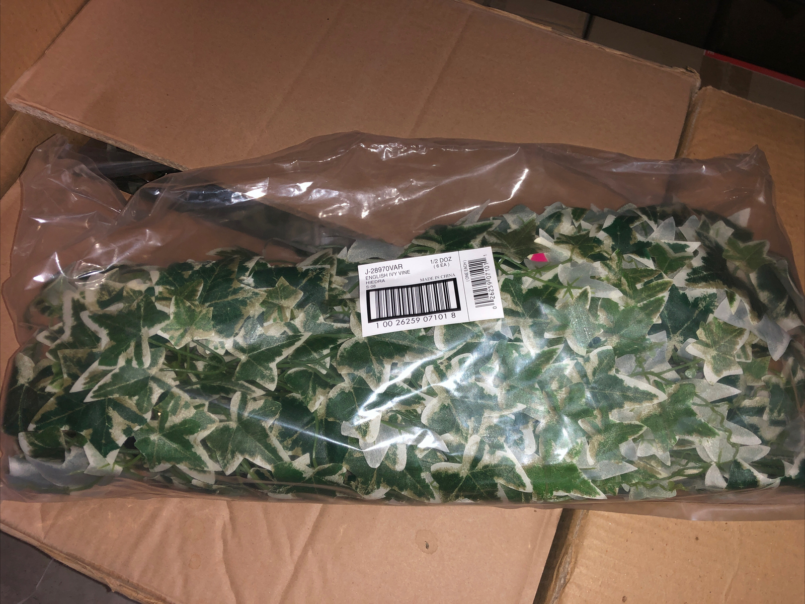 6 x NEW Teters Cascading English Ivy Artificial Ivy Vine Variegated PICKS