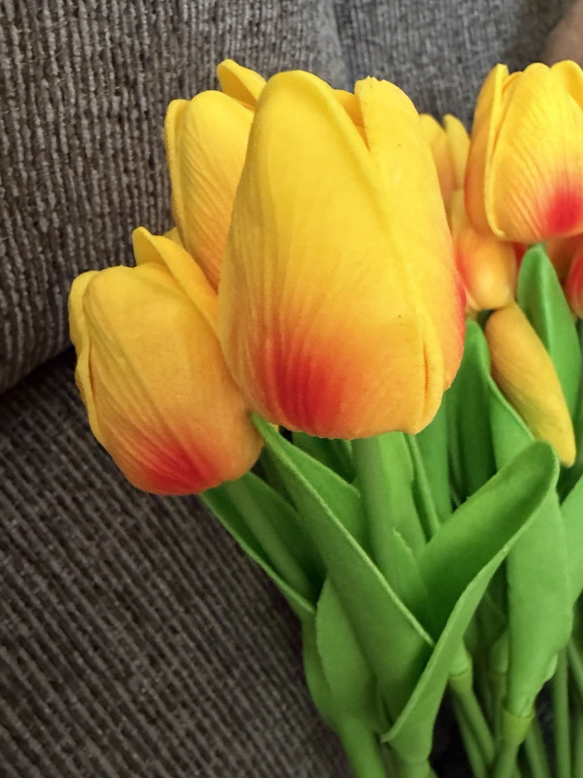 50 Pc Fake Tulips Latex Flowers PU Tulips with Stems Bright Yellow real touch