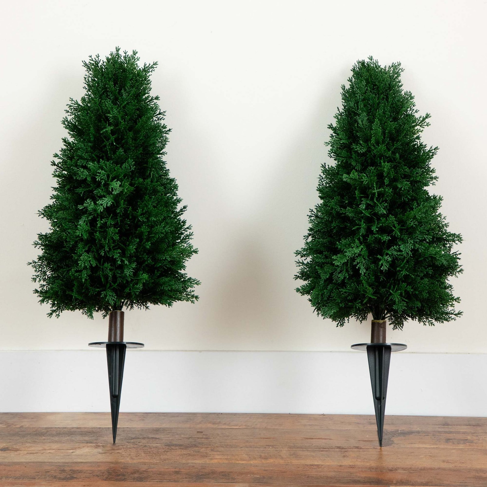 Nearly Natural 2.5ft UV Resistan Cedar Plant w/Integrated Ground Stake(Set of 2)