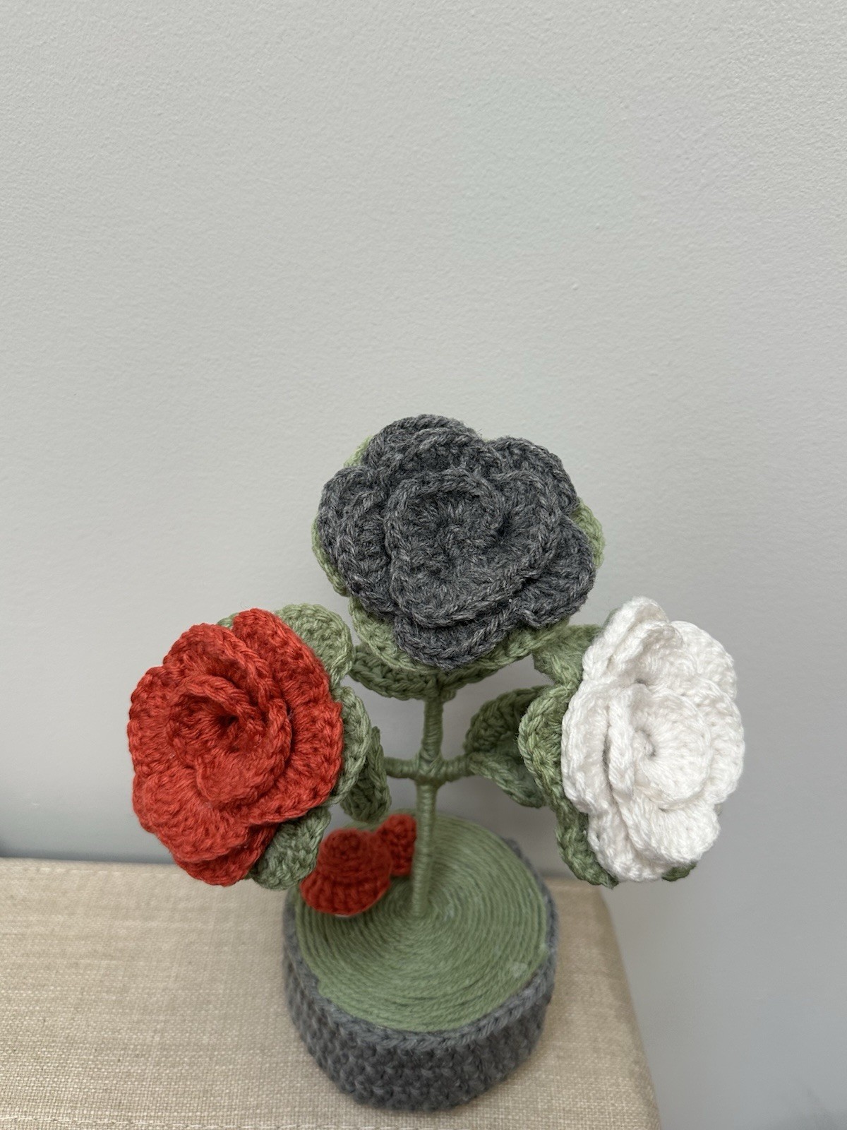 Handmade Crochet Rose Arrangement Centerpiece Red Gray White Green Yarn
