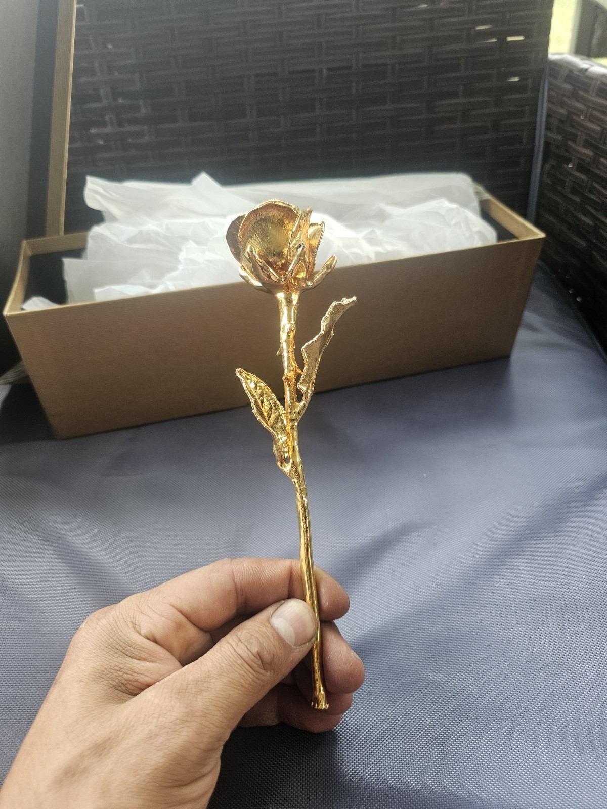 24k Rose Co Rose Cover In 24k Gold Pre Owned Condition