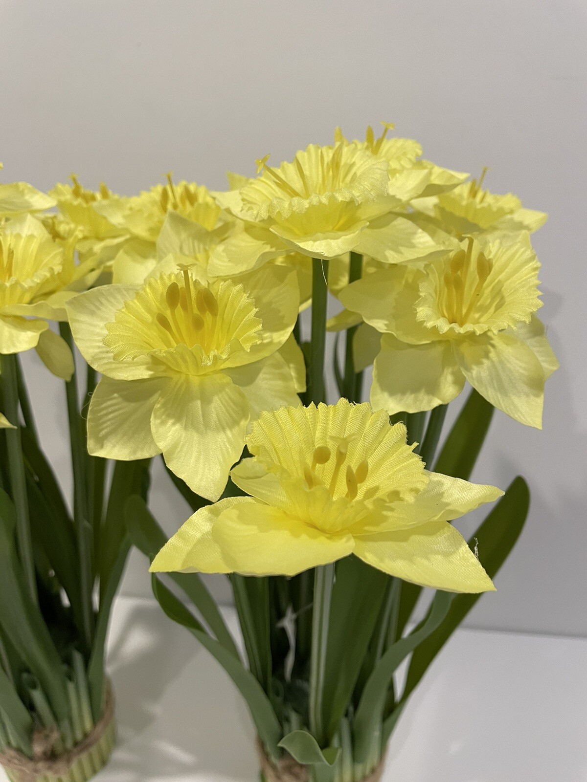 Valerie Parr Hill Daffodil Bundles – Large 15” Yellow Set of 2 NEW